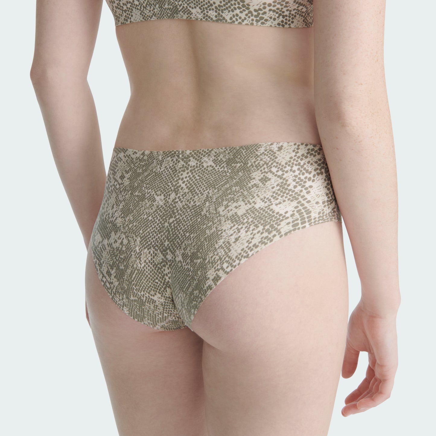 Animal Camo Wonder Quartz