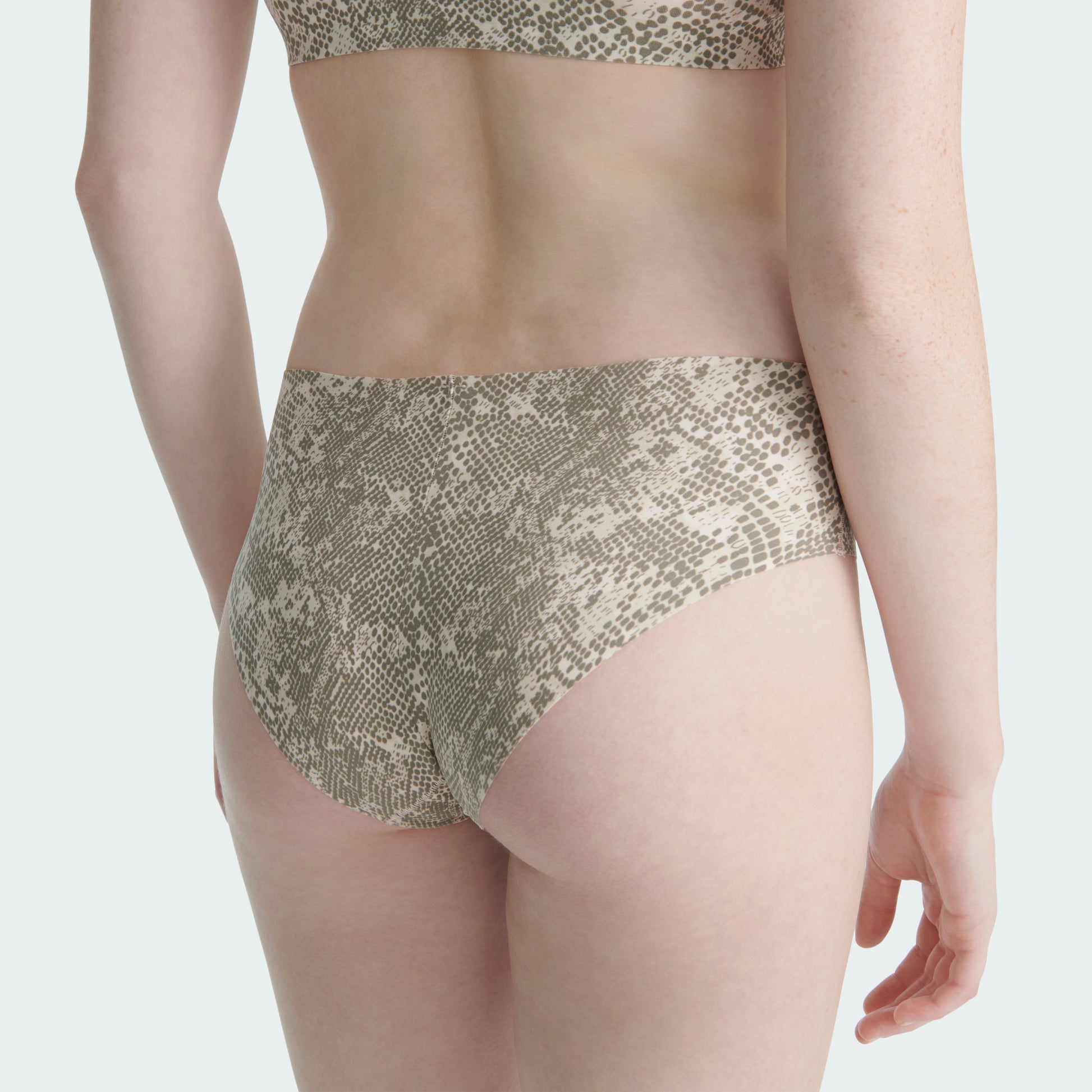 Animal Camo Wonder Quartz