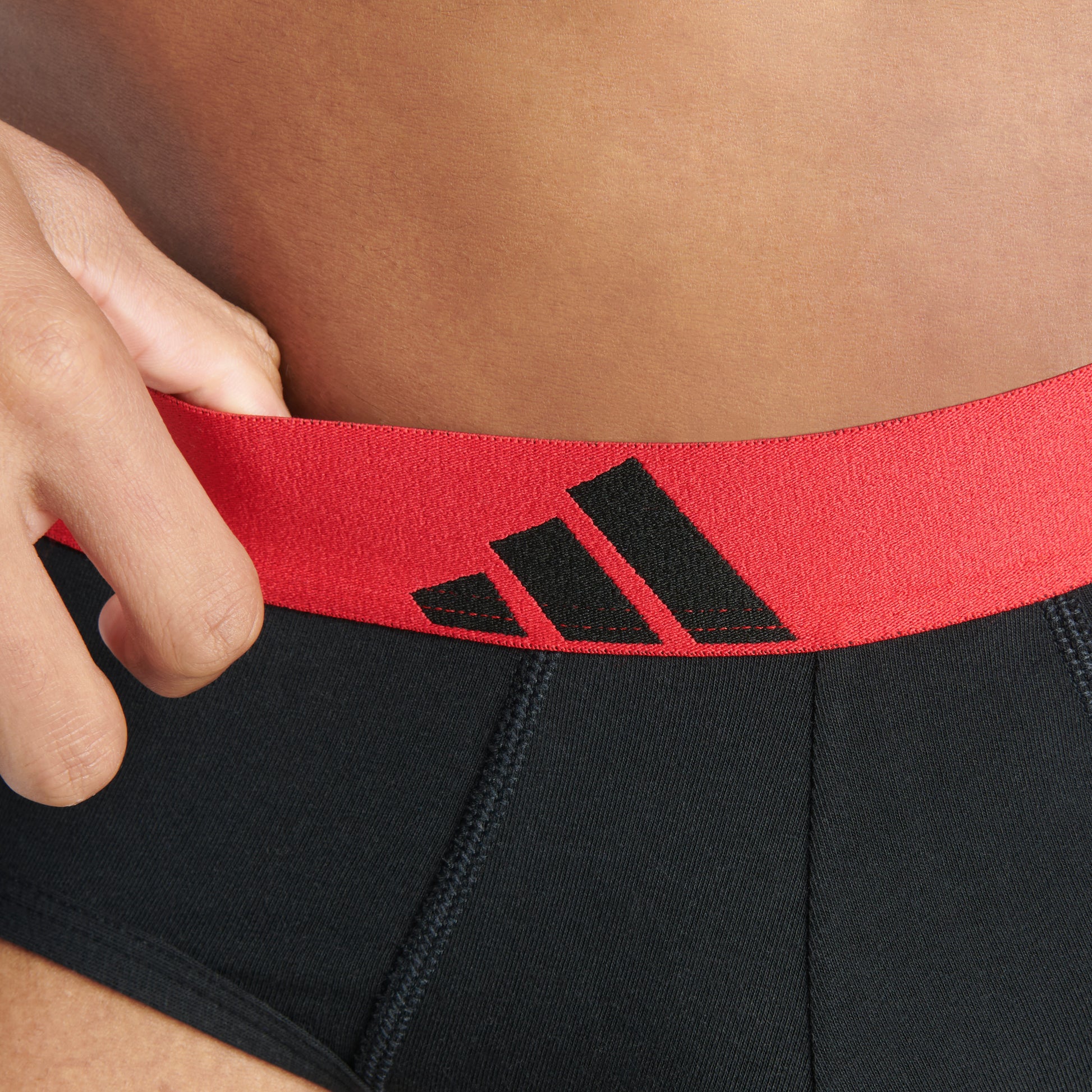 Black/Collegiate Green/Pure Ruby/Dark Blue Black