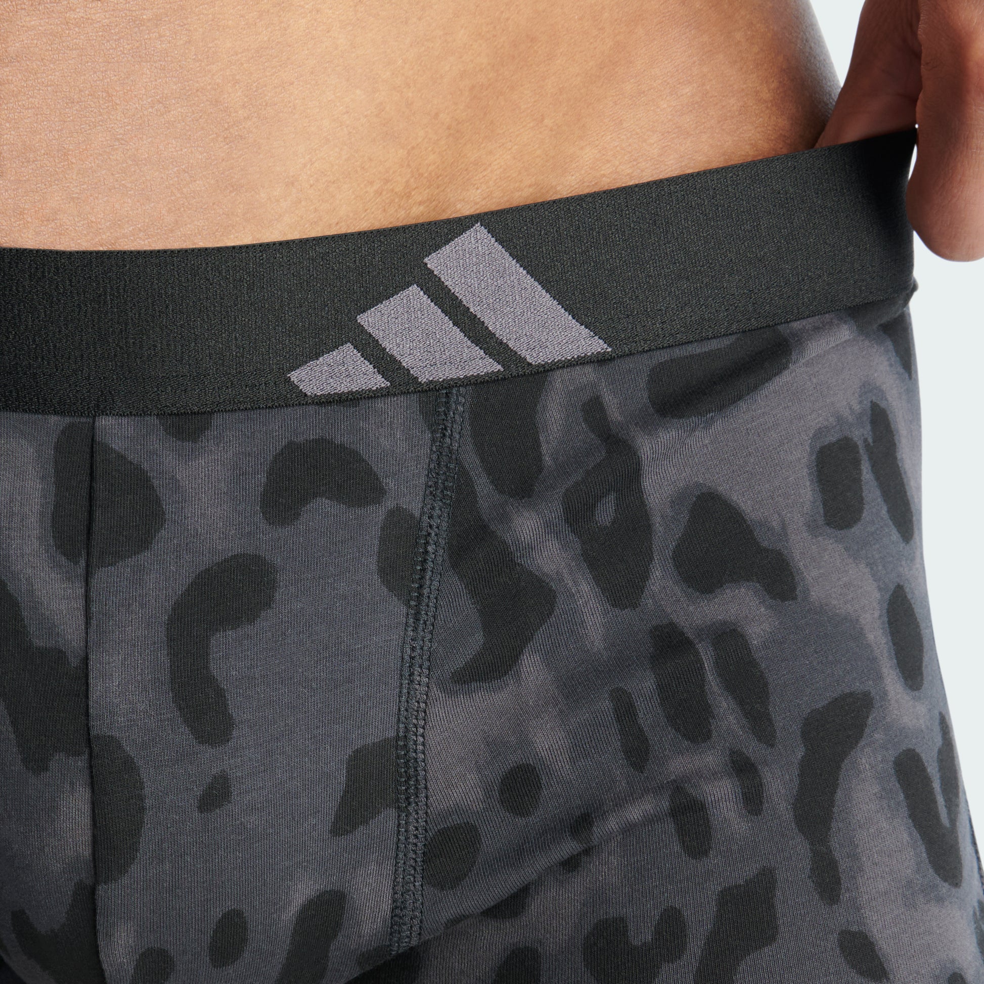 Black/Future Icons Print Grey Strata/Grey Strata