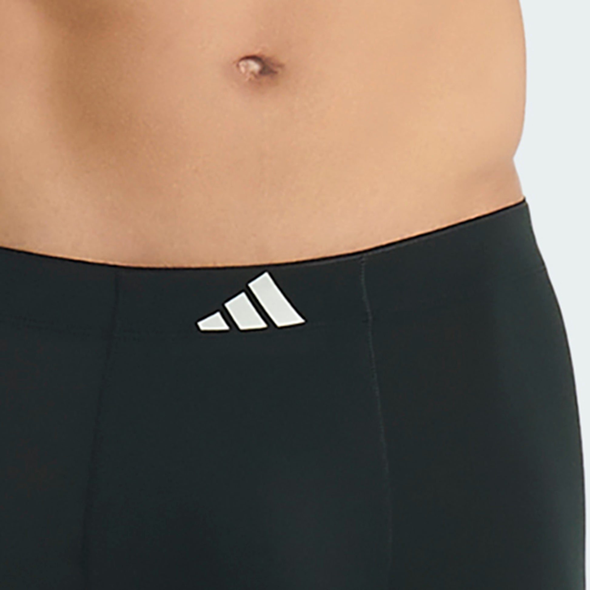 Black/Black/Active Maroon